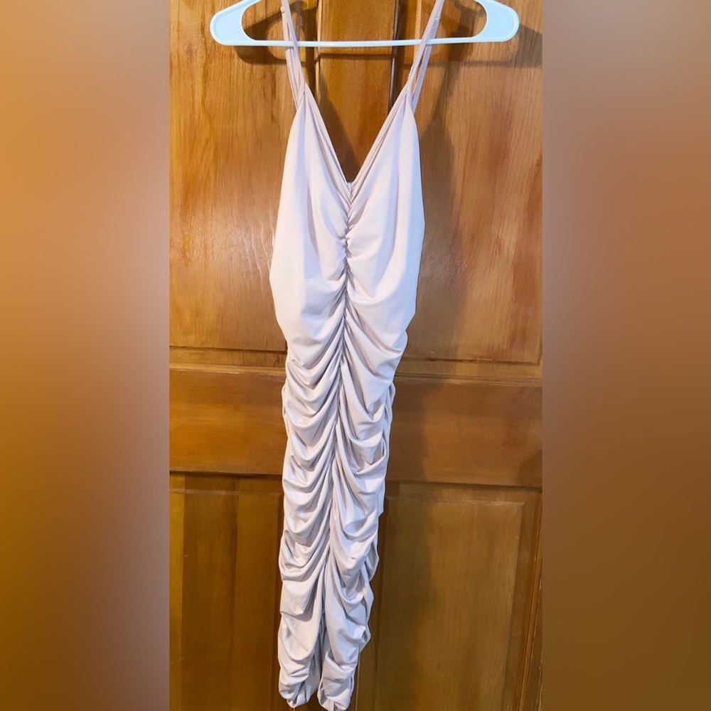Women’s rushed dress